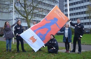 Polizeidirektion Lübeck: POL-HL: Polizeidirektion Lübeck / Die Polizei sagt Nein zu Gewalt an Frauen und beteiligt sich an den Orange Days