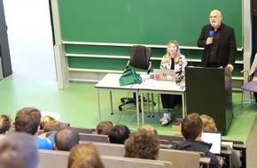 Hochschule Bremerhaven: Hochschule Bremerhaven begr&uuml;&szlig;t 150 neue Bachelor- und Masterstudierende