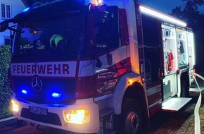 Feuerwehr Neuss: FW-NE: PKW-Brand in Reuschenberg | Keine Verletzten