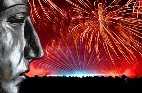 VARUSSCHLACHT im Osnabrücker Land GmbH: Oster-Leuchten am Himmel über Kalkriese: Spektakuläre Show aus Feuerwerk, Licht und Laser / Open-Air-Erlebnis am Schauplatz der Varusschlacht: Ostersonntag, 4. April, 17 bis 23 Uhr (mit Bild)