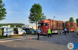 Kreispolizeibehörde Euskirchen: POL-EU: Schwerlastkontrollen: Lkw deutlich überladen