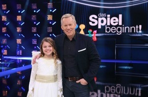ZDF: "Das Spiel beginnt!" - der große Spieleabend im ZDF /  Johannes B. Kerner und Faye Montana präsentieren die Familienshow (FOTO)