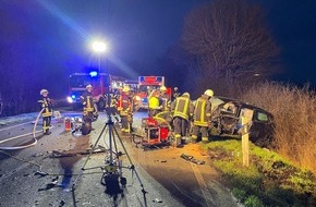 Freiwillige Feuerwehr der Stadt Goch: FF Goch: Autofahrer verstirbt nach schwerem Verkehrsunfall