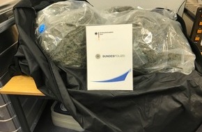 Bundespolizeidirektion Sankt Augustin: BPOL NRW: Fahndungserfolg des grenzüberschreitenden Polizeiteams; 54-jähriger Schweizer mit 5,22 Kilogramm Marihuana auf der Autobahn A 3 festgenommen