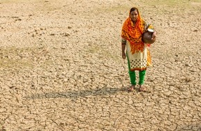 Caritas Schweiz / Caritas Suisse: Almanach Entwicklungspolitik 2017/18 der Caritas Schweiz / Klimaschutz und Armutsbekämpfung