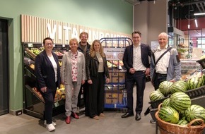 Edeka S&uuml;dwest: Presse-Information: Mehr Lebensmittel f&uuml;r die Tafeln