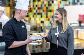 Helios Gesundheit: In der Cafeteria des Helios Klinikums Berlin-Buch steht von nun an Nachhaltigkeit weit oben auf dem (Speise)Plan