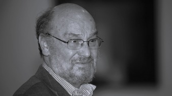 Universität Duisburg-Essen: Nachruf auf Gründungsdirektor des INEF: Franz Nuscheler verstorben