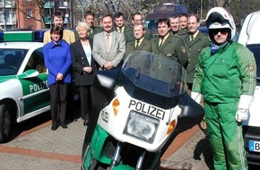 Polizei Rhein-Erft-Kreis: POL-BM: Erftkreis Polizeihauptkommissar Arno Hartwich in den Ruhestand verabschiedet!