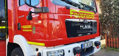 Feuerwehr Recklinghausen: FW-RE: Exotherme Reaktion zweier Stoffe führt zu Feuerwehreinsatz - keine Verletzten