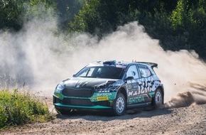 Skoda Auto Deutschland GmbH: Rallye Lettland: Oliver Solberg gewinnt im Škoda Fabia RS Rally2 die WRC2-Kategorie und übernimmt die Gesamtführung