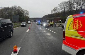 Feuerwehr Dinslaken: FW Dinslaken: Ereignisreicher Montag f&uuml;r die Feuerwehr Dinslaken
