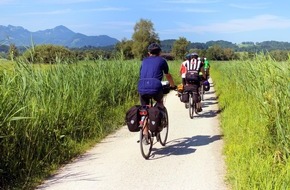 ADAC Hessen-Thüringen e.V.: Mit dem Fahrrad auf Reisen - Pressemeldung ADAC