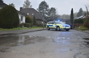 Polizeiinspektion Hildesheim: POL-HI: Wasserrohrbruch in Sarstedt - ca. 25 Haushalte betroffen