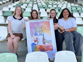 „bunt statt blau“: Schülerin aus Dresden gewinnt Plakatwettbewerb gegen Rauschtrinken in Sachsen