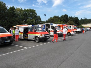 FW-AR: Sechs Verletzte bei Gefahrgutunfall in Bruchhausen