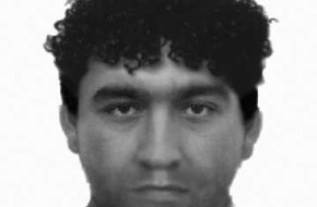 Polizei Rhein-Erft-Kreis: POL-BM: Hürth-Efferen Überfall auf Postfiliale, hier: Nachtrag zur Pressemeldung vom 06.05.2002 / 2 Phantomfotos