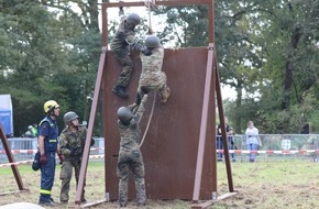 Territoriales Führungskommando der Bundeswehr: 60 Mannschaften aus fünf Nationen starteten beim 39. Internationaler Mönchengladbacher Militärwettkampf / Für die Gäste gab es in und um das Schloss Rheydt viel Technik und Action