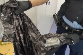 Bundespolizeiinspektion Magdeburg: BPOLI MD: Über 45 Gramm Amphetamine und circa 36 Gramm Cannabis: Mutmaßlichen Dealer ertappt