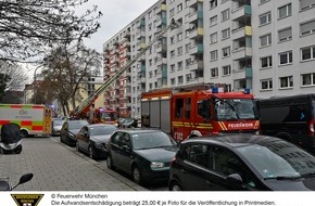 Feuerwehr M&uuml;nchen: FW-M: Bewohnerin aus Brandwohnung gerettet (Schwabing West)