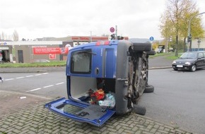 Polizei Hagen: POL-HA: Unfall in Vorhalle - Auto wird auf die Seite gestoßen