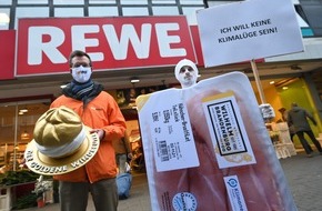 foodwatch e.V.: Negativpreis für Klimalüge: Rewe gewinnt Goldenen Windbeutel 2021