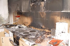 Feuerwehr Essen: FW-E: eingeschalteter Elektroherd verursacht Küchenbrand