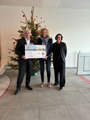 Spenden statt Karten: Sparkasse KölnBonn unterstützt soziale Projekte mit 180.000 Euro