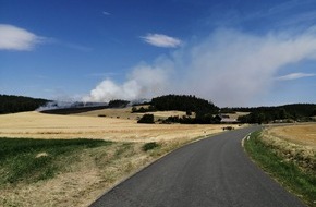 Landespolizeiinspektion Saalfeld: LPI-SLF: Feldbrand bei Wittmannsgereuth
