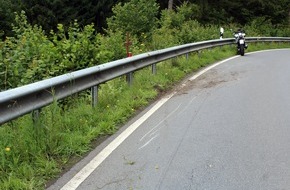 Kreispolizeibehörde Olpe: POL-OE: Motorradfahrer bei Alleinunfall verletzt