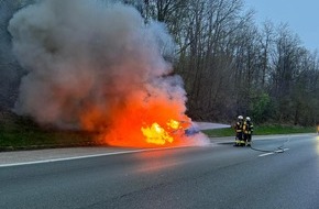 Feuerwehr Sprockhövel: FW-EN: PKW brennt auf Autobahn und qualmende Batterie an einer Schule