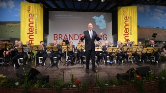 Woidke eröffnet Brandenburg-Tag