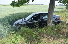 Polizeiinspektion Nienburg / Schaumburg: POL-NI: Stadthagen- Auf der B 65 von der Fahrbahn abgekommen