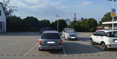 Kreispolizeibehörde Wesel: POL-WES: Hamminkeln - Auto beschädigt / Zeugen gesucht
