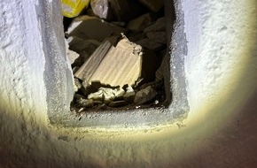 Zollfahndungsamt Hamburg: ZOLL-HH: Zoll zieht Drogenhändler in Kiel aus dem Verkehr, Tatverdächtige Brüder wurden festgenommen