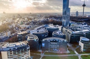 Hochschule Fresenius: Karrierewege, Korbjäger und Kommunalpolitik: Einladung zum „Sportforum im Advent“ an der Hochschule Fresenius