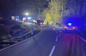 Polizeidirektion Trier: POL-PDTR: Verkehrsunfall eines Rettungswagens nahe Pluwig