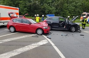 Feuerwehr Schwelm: FW-EN: Verkehrsunfall im Zubringer zum Autobahnkreuz Wuppertal-Nord