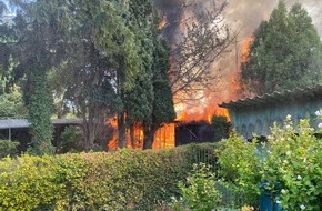 Feuerwehr Dortmund: FW-DO: Die Feuerwehr löscht Brand in einer Kleingartenanlage