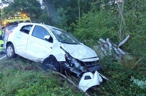 Kreispolizeibehörde Oberbergischer Kreis: POL-GM: Verdacht auf Übermüdung - Autofahrt endete im Wald