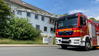 Feuerwehr Sprockhövel: FW-EN: Säugling in Pkw eingeschlossen & Nottüröffnung in Wohnung