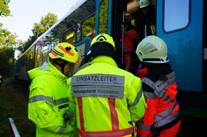 FW-SE: Großübung von Feuerwehr und Rettungsdienst in Wakendorf I