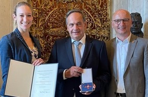 ASB-Bundesverband: ASB-Bundesvorsitzender Knut Fleckenstein mit Bundesverdienstkreuz ausgezeichnet