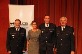 Polizeipräsidium Ludwigsburg: POL-LB: Herrenberg: Erster Polizeihauptkommissar Klaus Feuersänger als Leiter des Polizeireviers Herrenberg ins Amt eingeführt