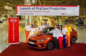 Kia Deutschland GmbH: Erster Kia ProCeed vom Band gelaufen