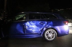 Polizei Rheinisch-Bergischer Kreis: POL-RBK: Burscheid - Dunkler SUV nach Unfallflucht gesucht