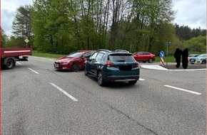 Polizeidirektion Landau: POL-PDLD: Vorfahrt missachtet