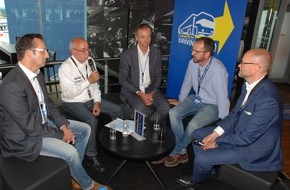 Goodyear Germany GmbH: Ressourcenschonung: auch für Transportunternehmen wichtiger denn je / Fünftes Goodyear-Expertenforum "Driving Ahead" am Nürburgring (FOTO)