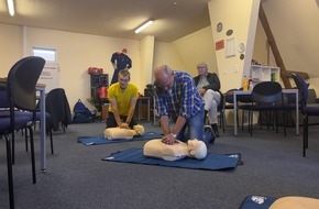 Feuerwehr Bremerhaven: FW Bremerhaven: Informationsabend zu Erster Hilfe und AED bei der Freiwilligen Feuerwehr Weddewarden