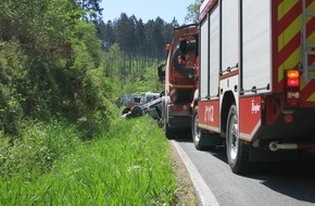 Feuerwehr der Stadt Arnsberg: FW-AR: Verkehrsunfall auf dem "Ochsenkopf" fordert Verletzte